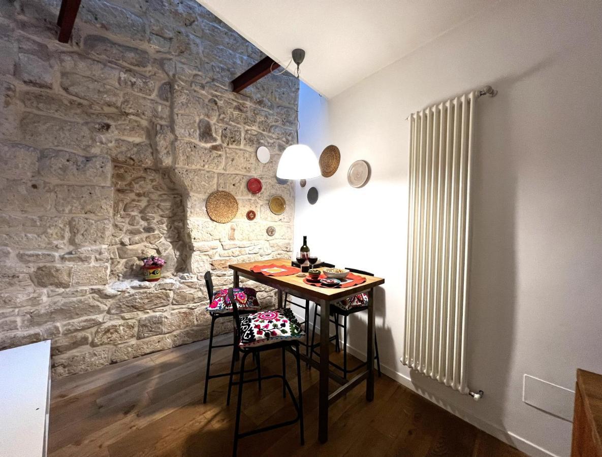 Apartmán Palazzo Barone,Nel Cuore Del Borgo Antico. Bari Exteriér fotografie