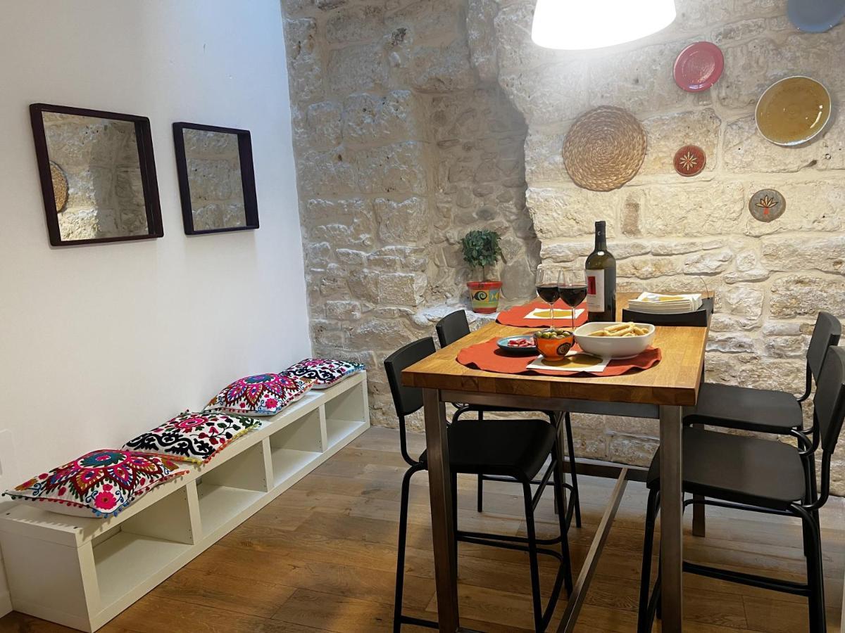 Apartmán Palazzo Barone,Nel Cuore Del Borgo Antico. Bari Exteriér fotografie
